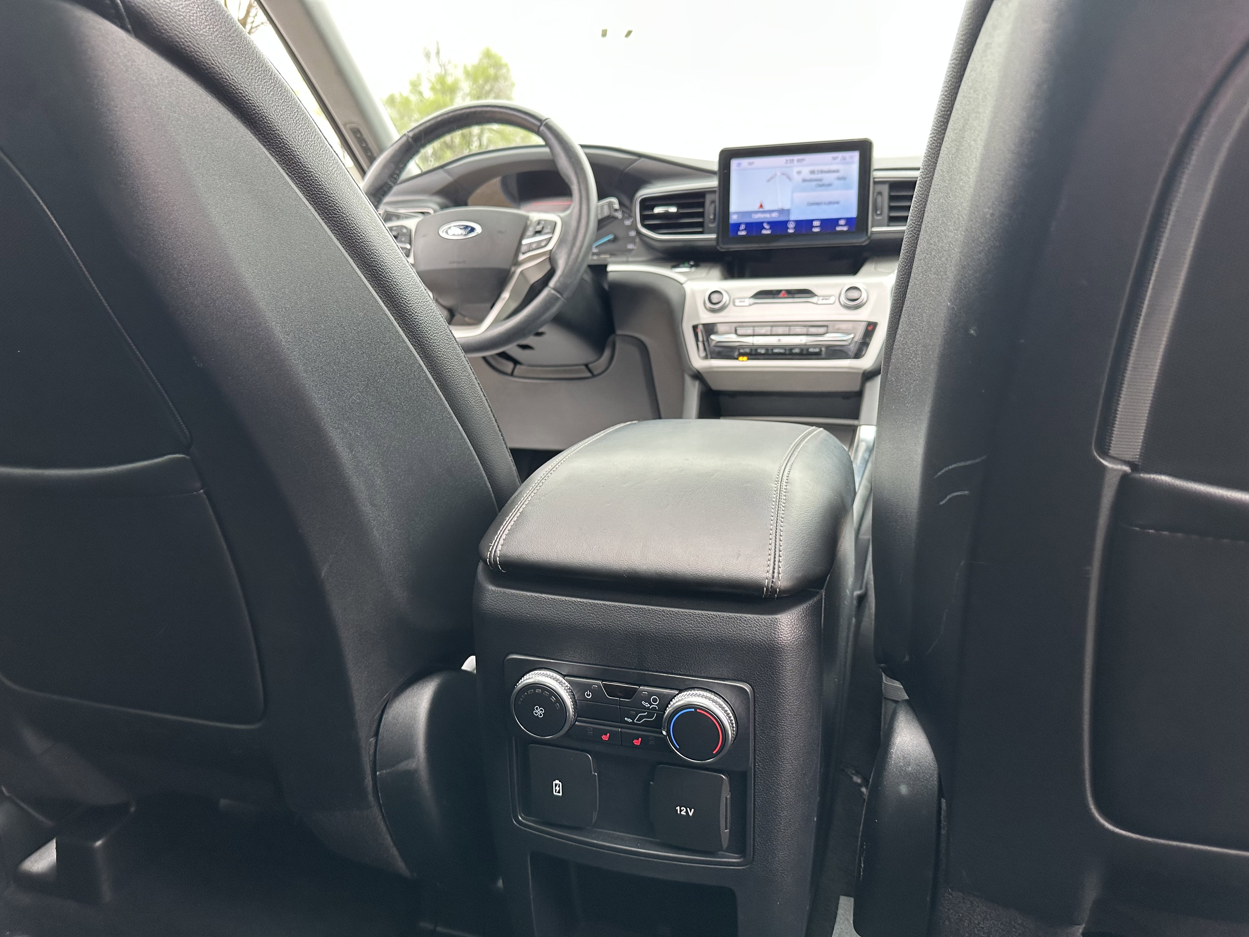 Used 2020 Ford Explorer XLT w/ Equipment Group 202A image 33