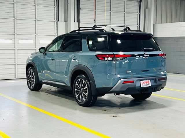 New 2026 Nissan Pathfinder Platinum FWD image 18