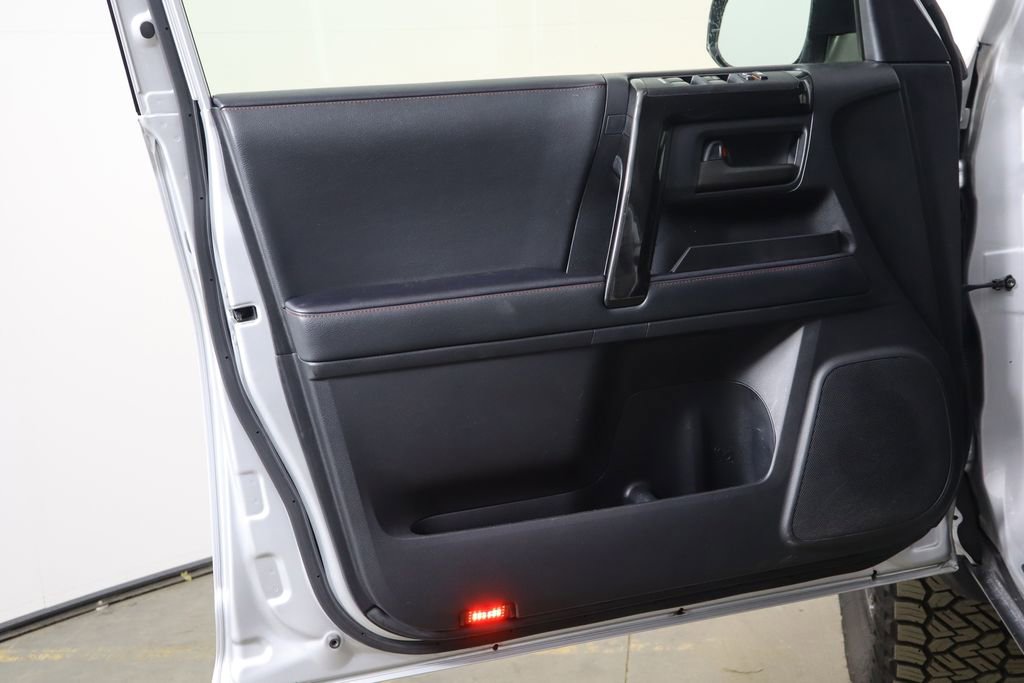 Used 2021 Toyota 4Runner TRD Off-Road image 19