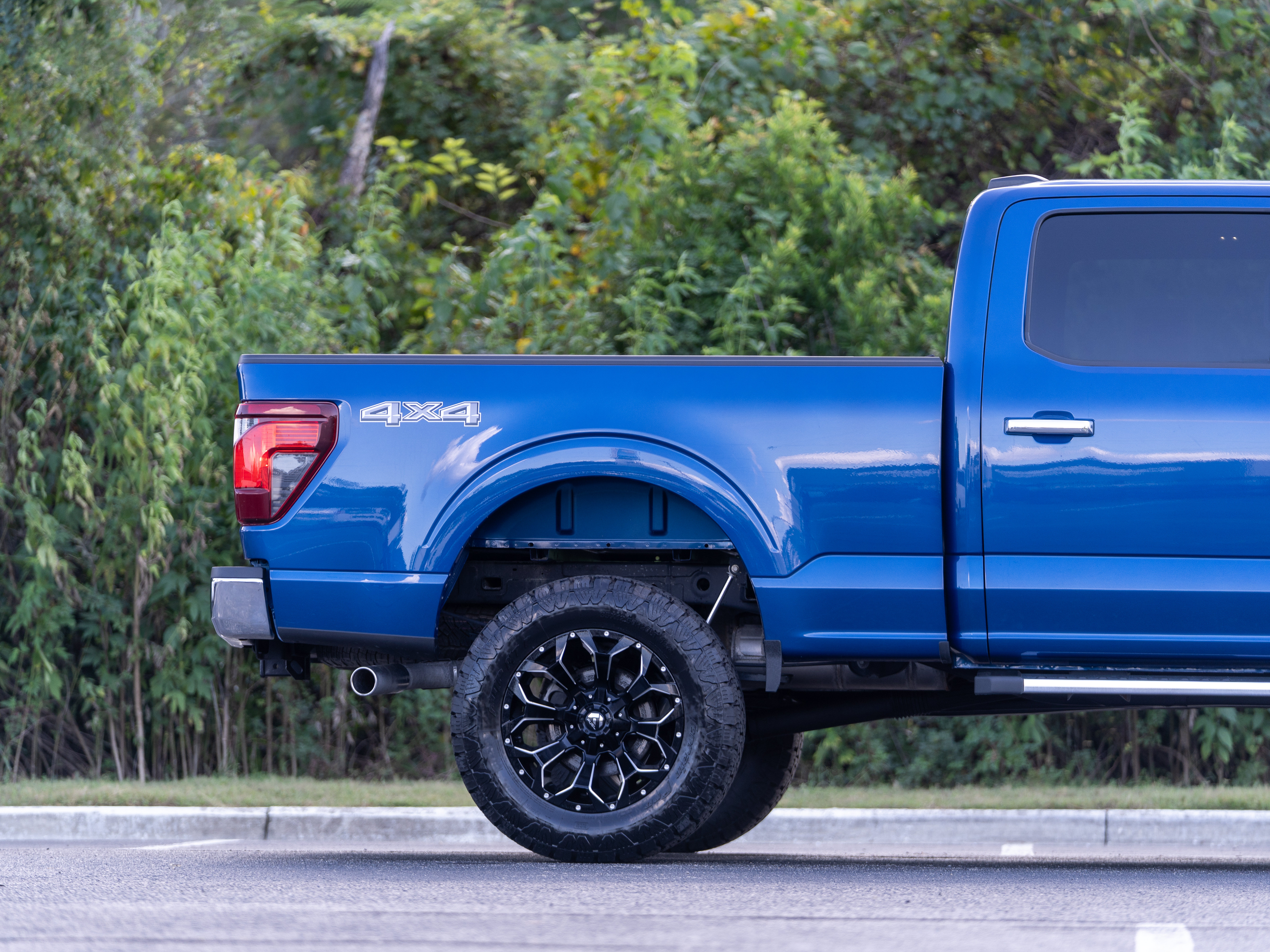 Used 2025 Ford F150 XLT w/ Equipment Group 301A Standard AWD/4WD image 6