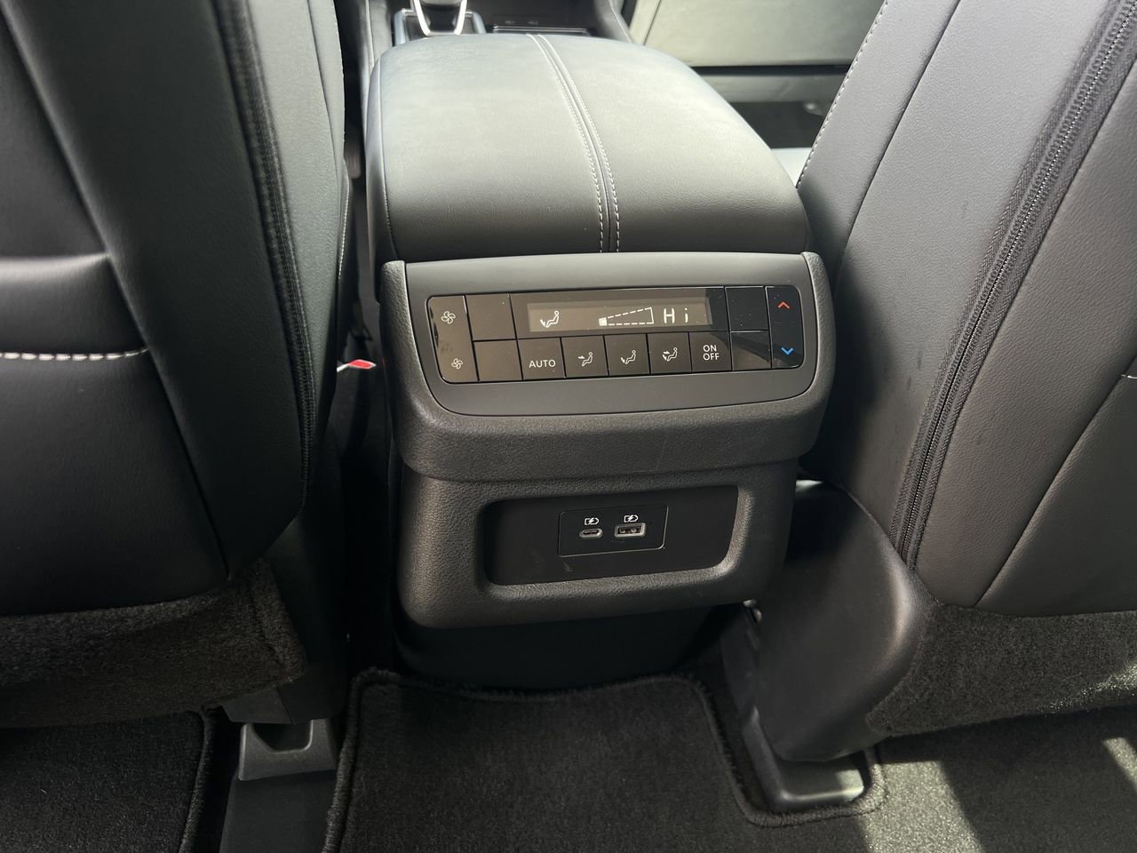 Certified 2025 Nissan Pathfinder SL AWD/4WD image 23