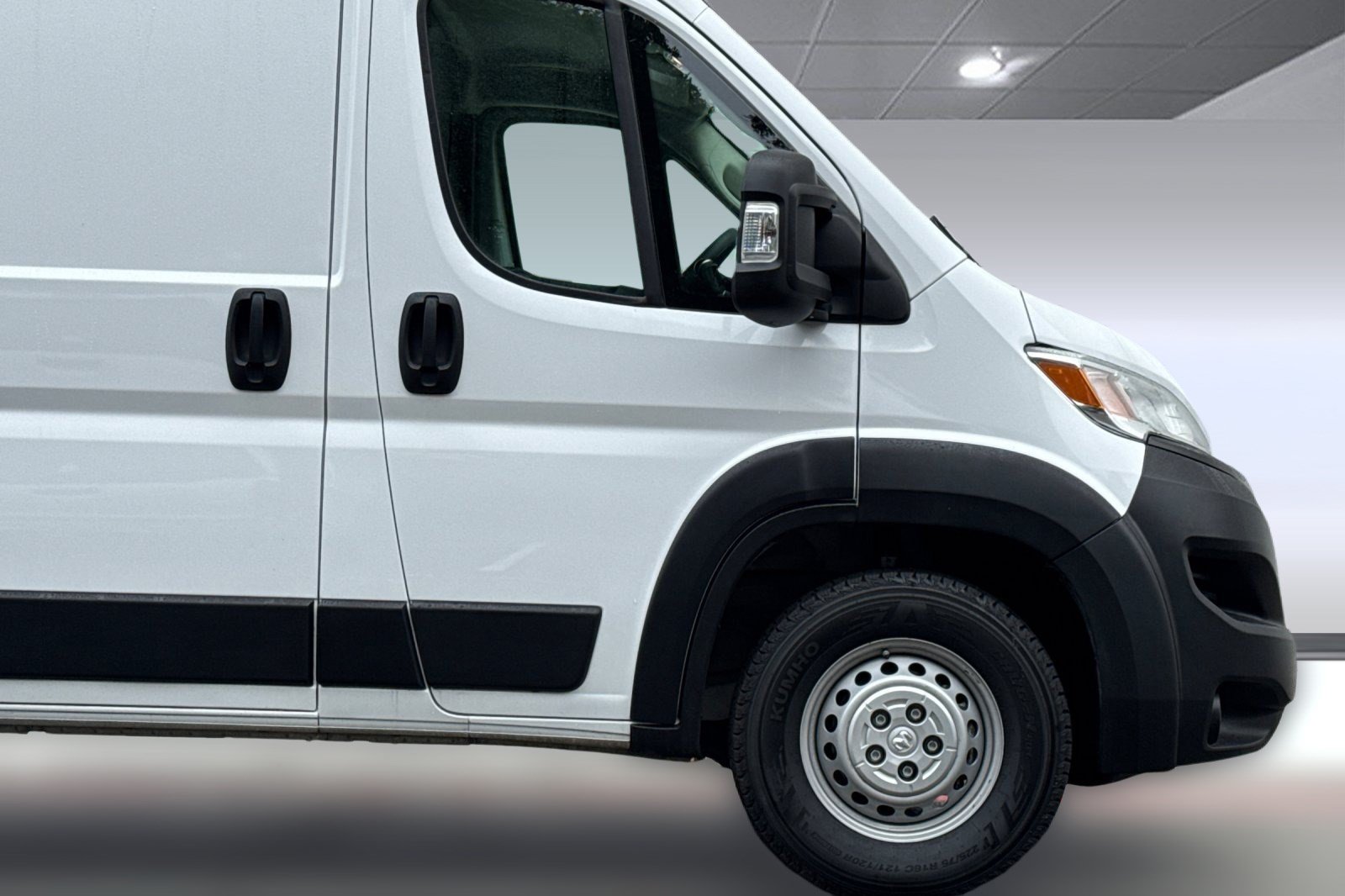 Used 2025 RAM ProMaster 2500 w/ Convenience Group FWD image 34