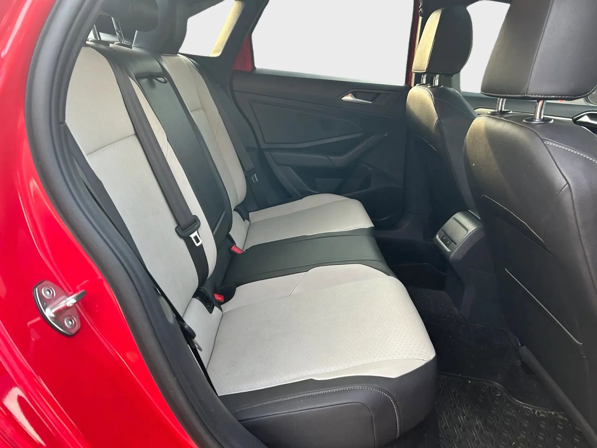 Used 2019 Volkswagen Jetta S image 8