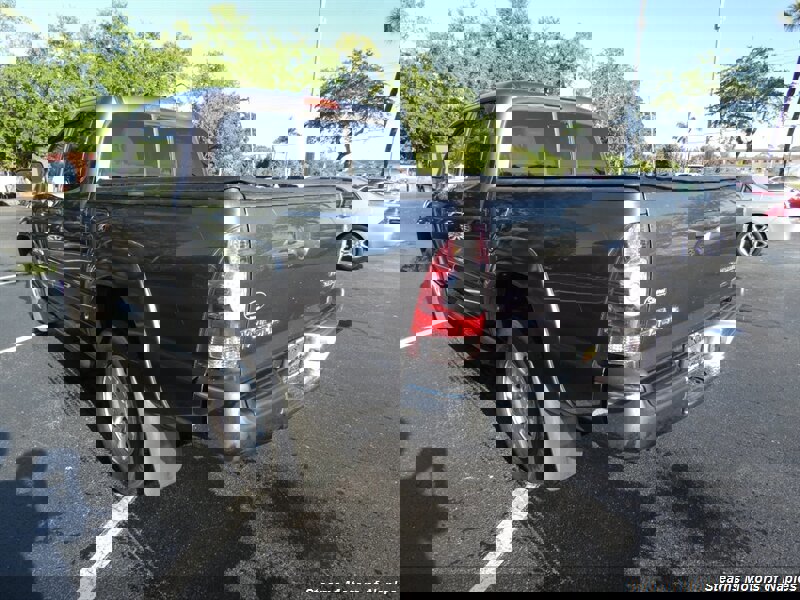 Used 2014 Toyota Tacoma PreRunner w/ SR5 Package image 9