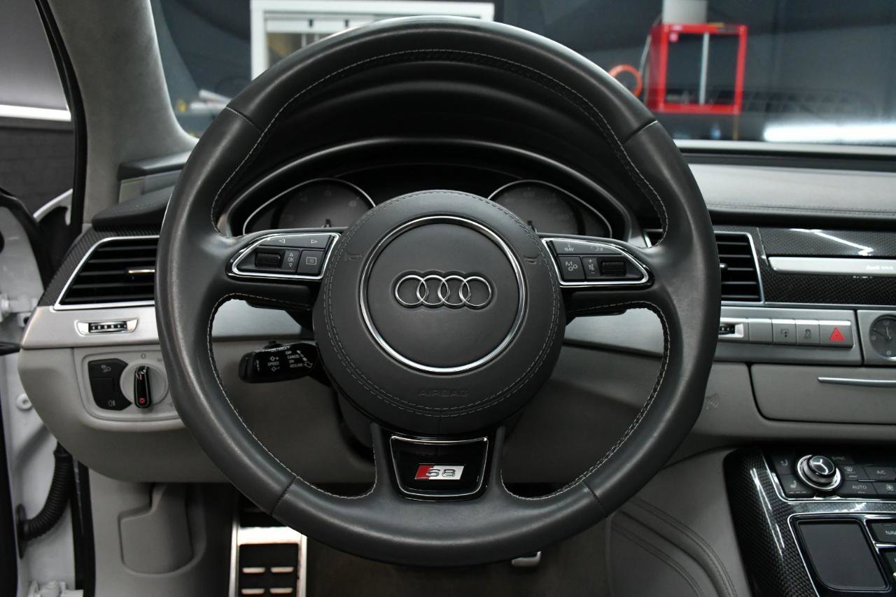 Used 2018 Audi S8 Plus w/ Dynamic Package AWD/4WD image 26
