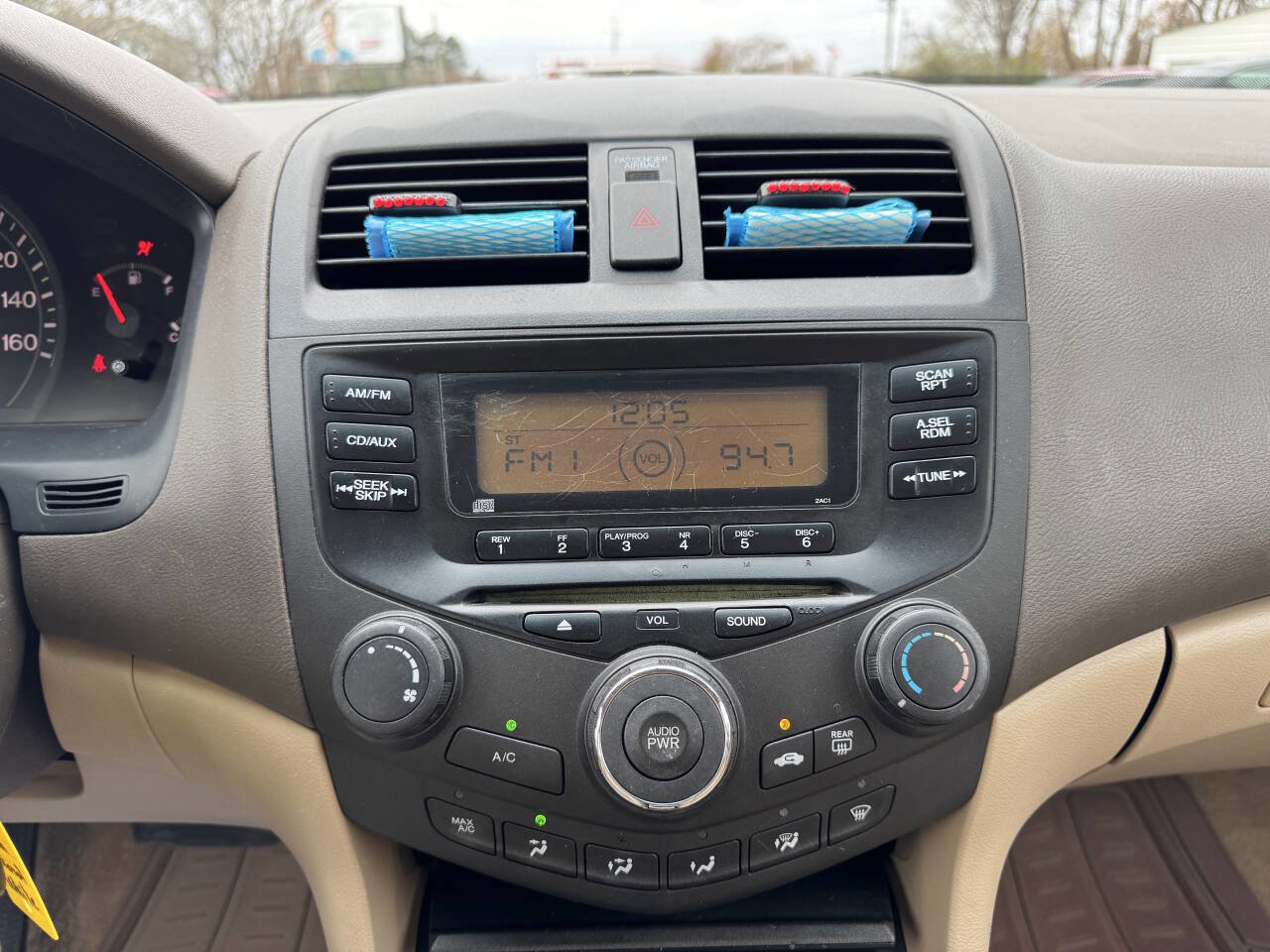 Used 2005 Honda Accord LX image 16