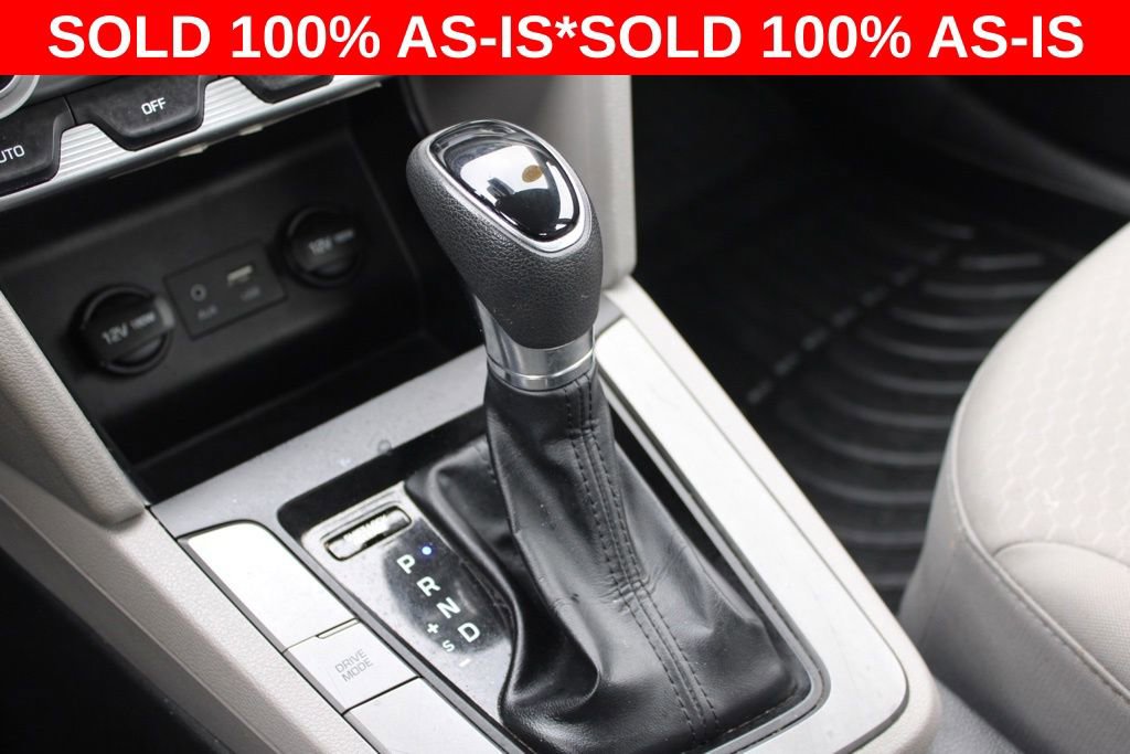 Used 2020 Hyundai Elantra SEL image 33