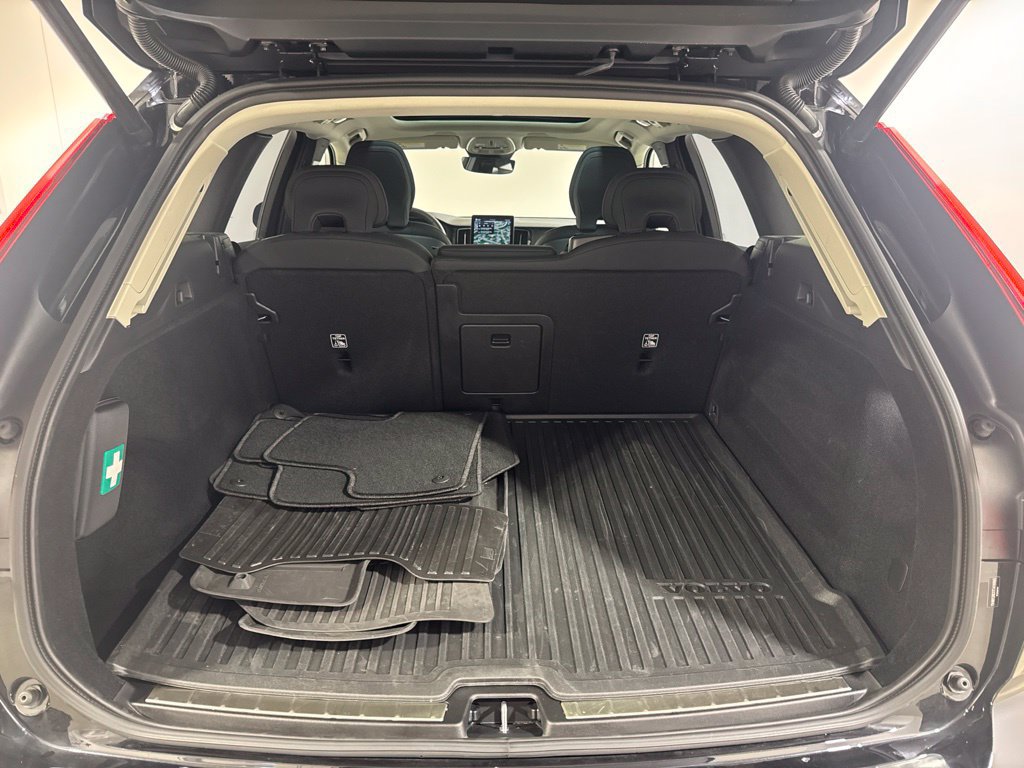 Certified 2026 Volvo XC60 B5 Plus AWD/4WD image 29