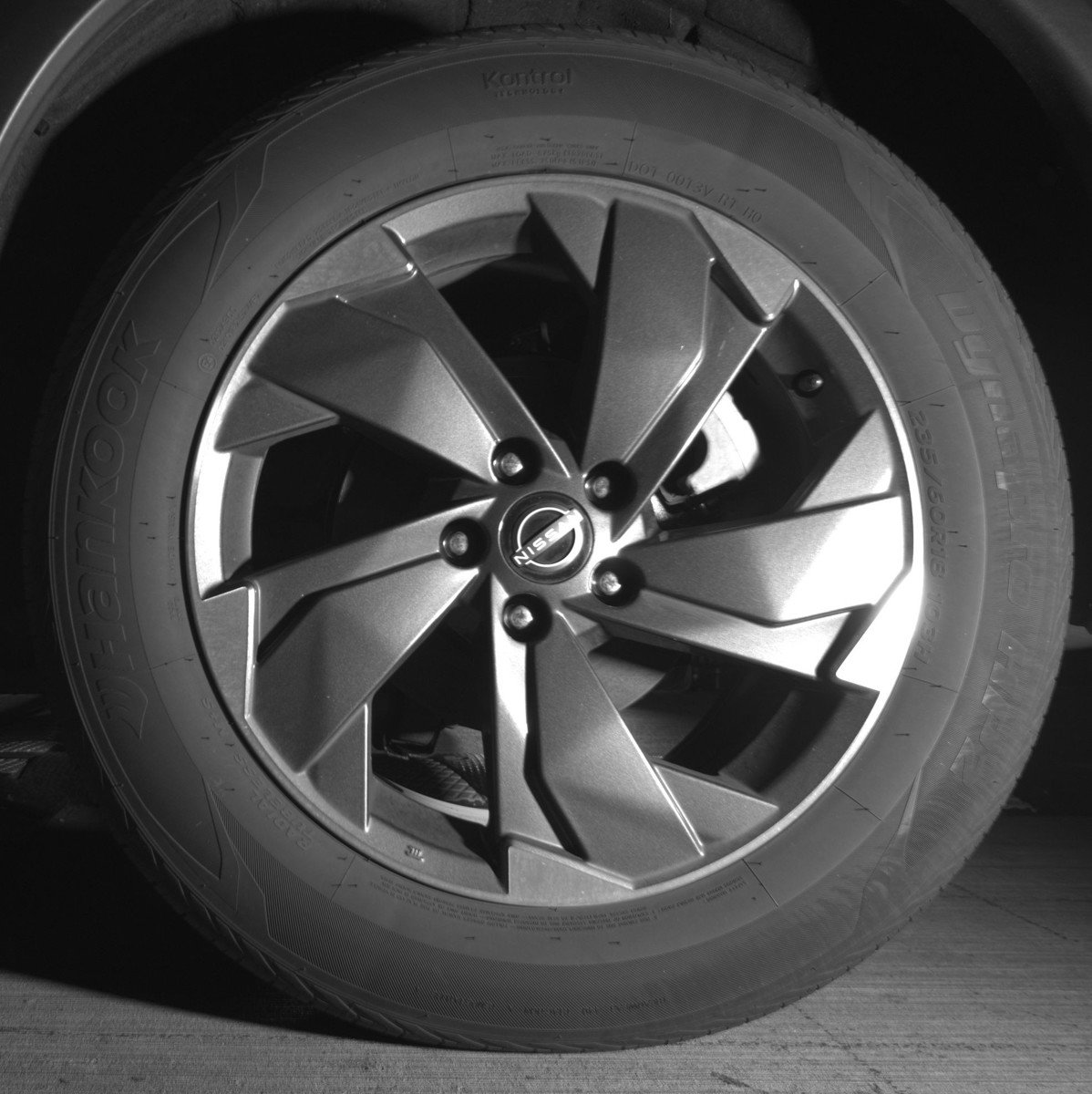 Used 2025 Nissan Rogue SV image 14