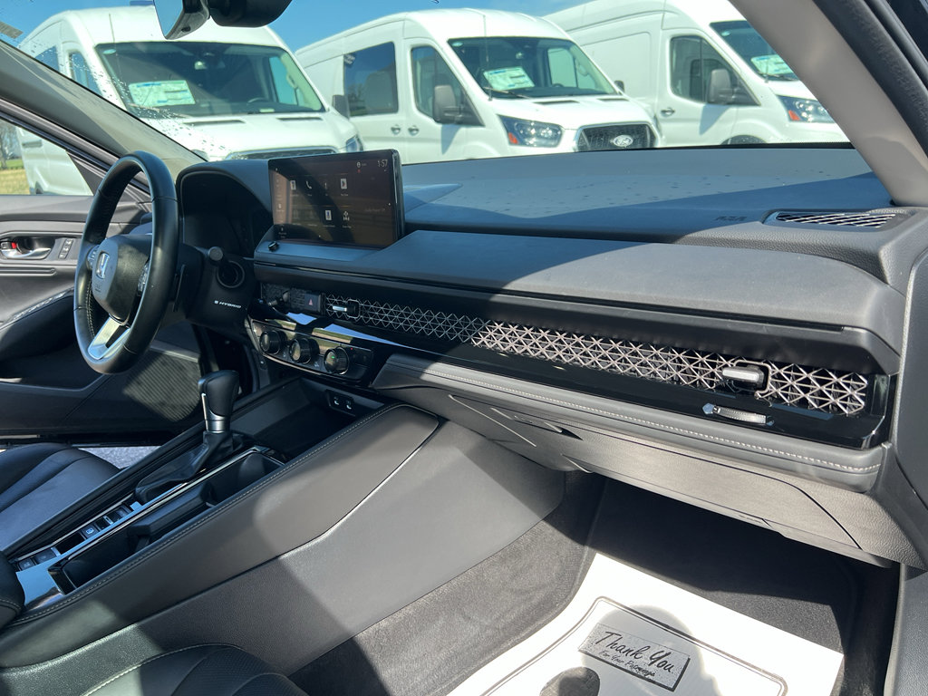Used 2024 Honda Accord Touring image 12