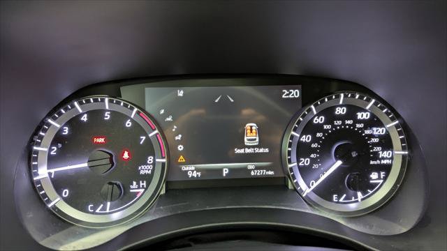 Used 2023 Toyota Highlander XSE FWD image 28
