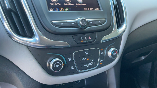 Used 2022 Chevrolet Equinox LS w/ LS Convenience Package FWD image 16