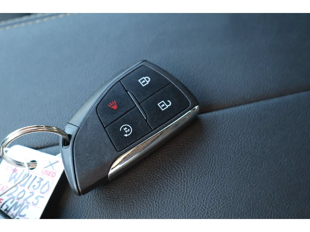 Used 2025 GMC Terrain Elevation AWD/4WD image 35