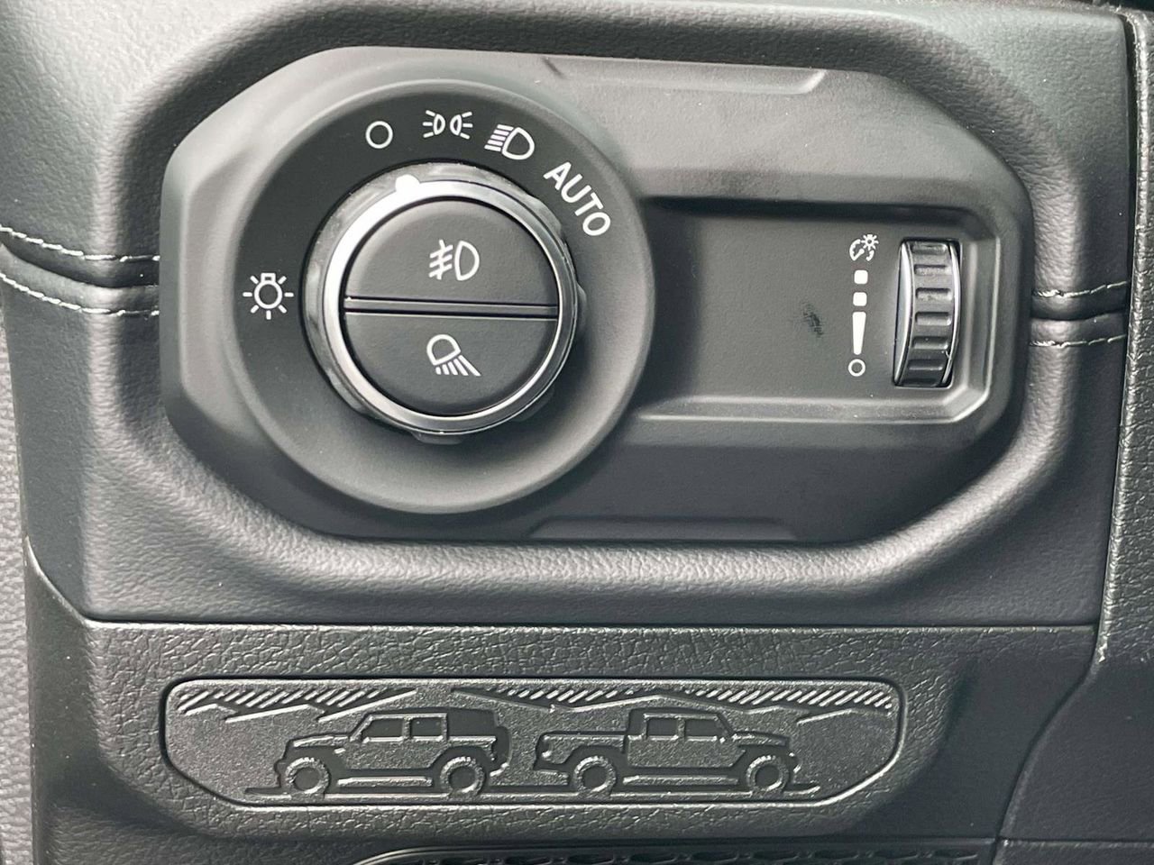 New 2025 Jeep Gladiator Rubicon image 12