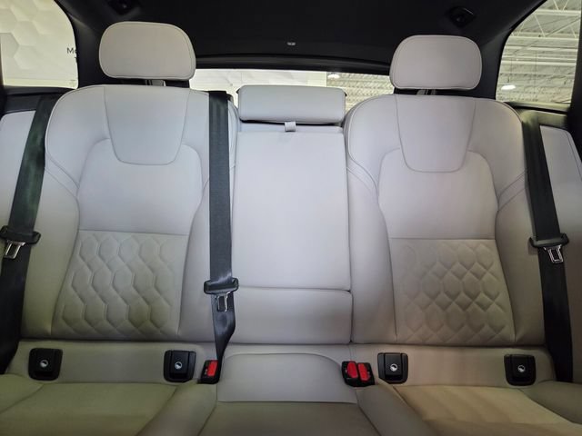 New 2026 Volvo XC60 B5 Plus w/ Protection Package Premier AWD/4WD image 11