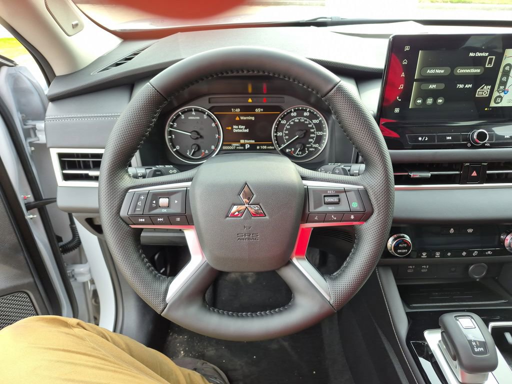 New 2026 Mitsubishi Outlander SE image 37