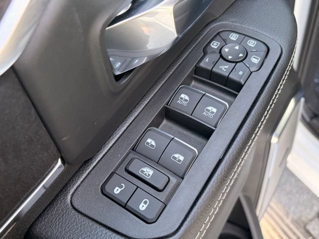 New 2026 RAM 3500 Laramie AWD/4WD image 13