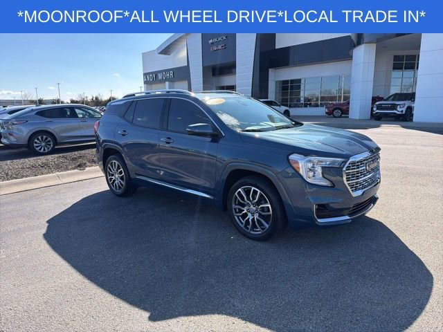 Used 2024 GMC Terrain Denali w/ Denali Premium Package image 2