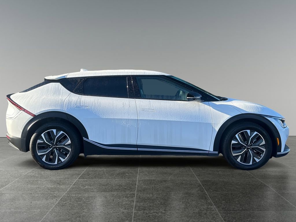 Used 2024 Kia EV6 Light AWD/4WD image 8
