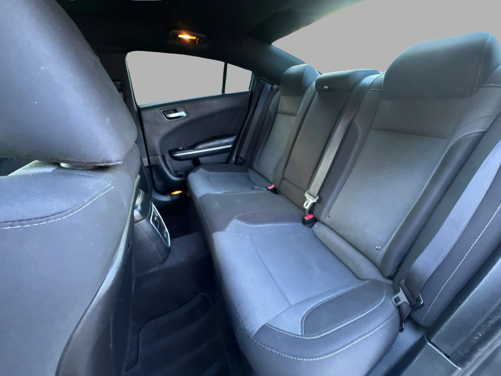 Used 2015 Dodge Charger R/T RWD image 37