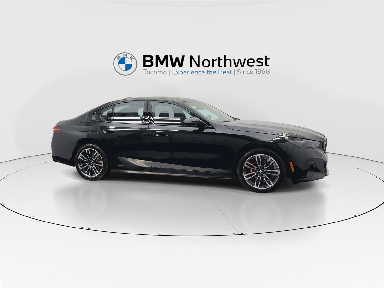 New 2026 BMW 530i xDrive w/ M Sport Package AWD/4WD image 5