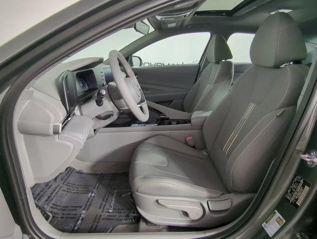 New 2026 Hyundai Elantra SEL Sport Premium FWD image 18