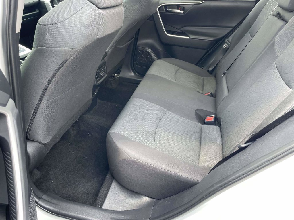 Certified 2024 Toyota RAV4 XLE FWD image 10