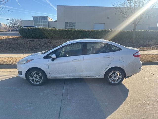 Used 2019 Ford Fiesta SE image 11