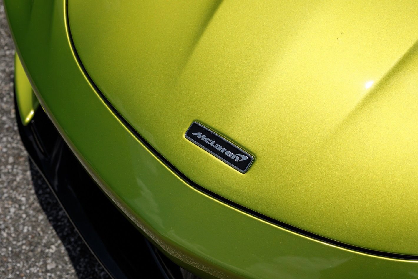 Used 2023 McLaren GT RWD image 2