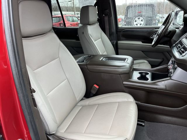 Used 2022 GMC Yukon SLT w/ SLT Premium Package image 29