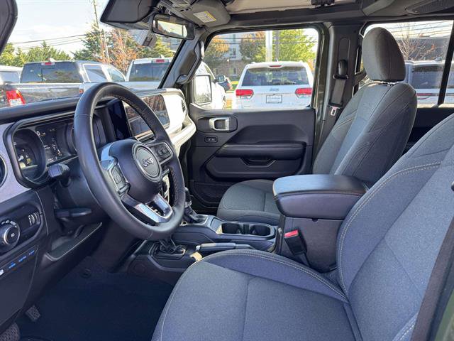 Used 2024 Jeep Wrangler Sahara 4xe image 12