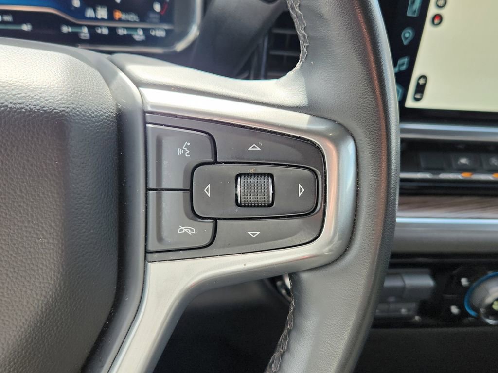 Used 2025 Chevrolet Silverado 1500 LT image 16