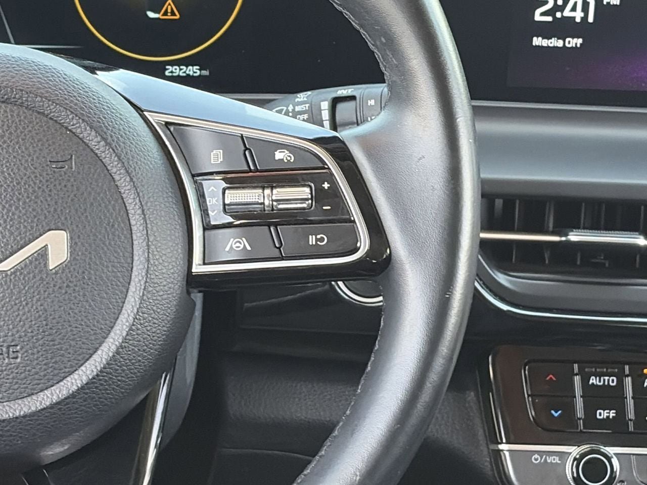 Certified 2024 Kia Seltos S FWD image 23