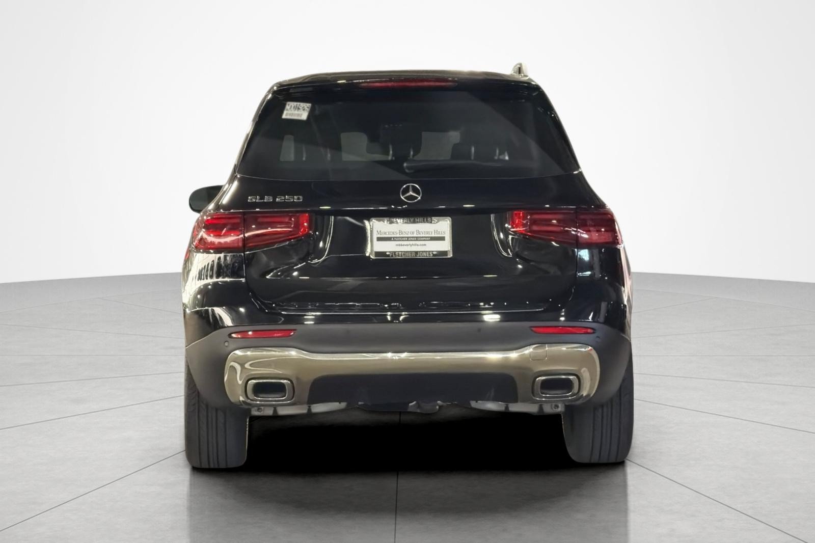New 2026 Mercedes-Benz GLB 250 image 4