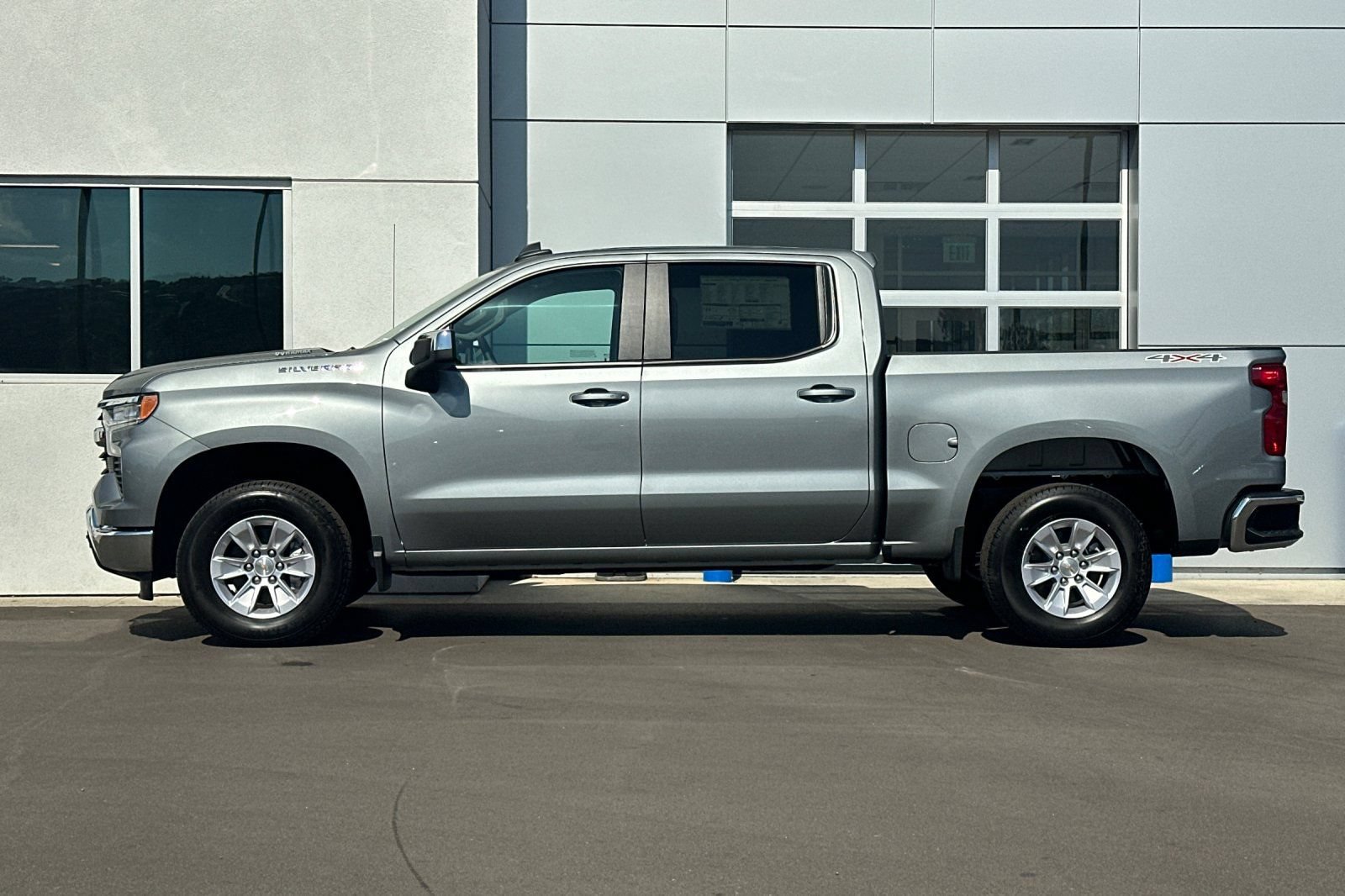 New 2026 Chevrolet Silverado 1500 LT w/ Leather Package AWD/4WD image 7
