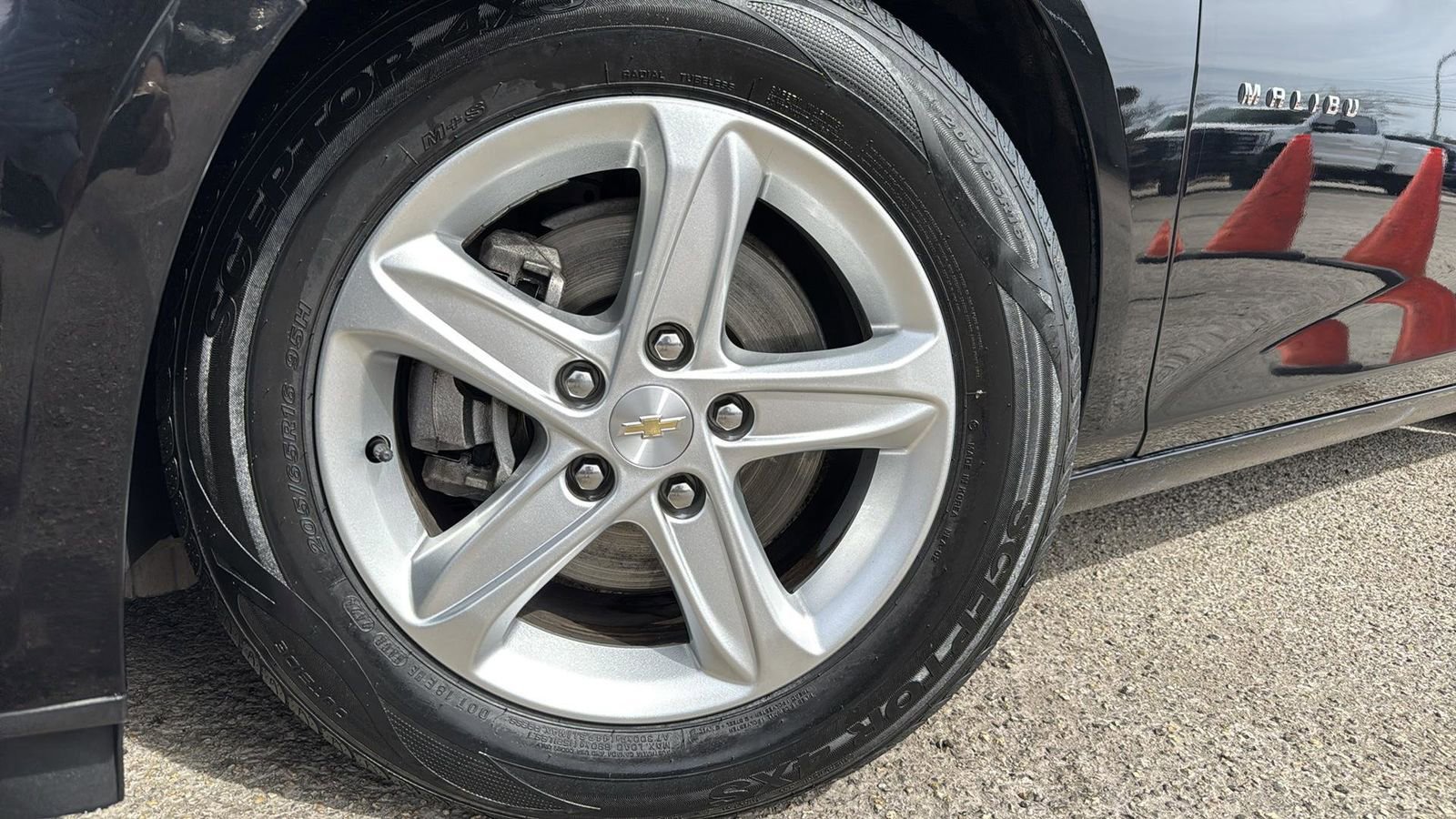 Used 2024 Chevrolet Malibu LS image 9