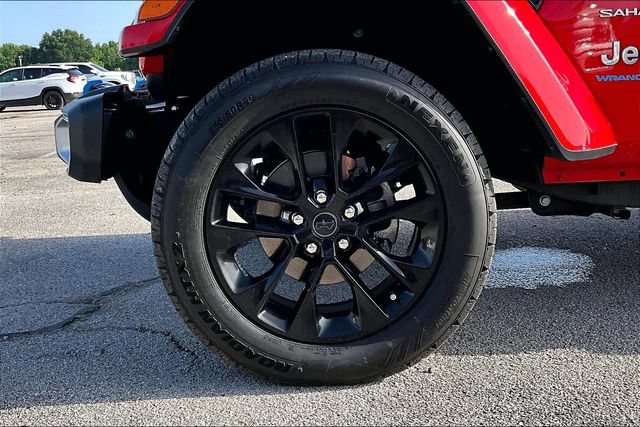 Used 2024 Jeep Wrangler Unlimited Sahara AWD/4WD image 34