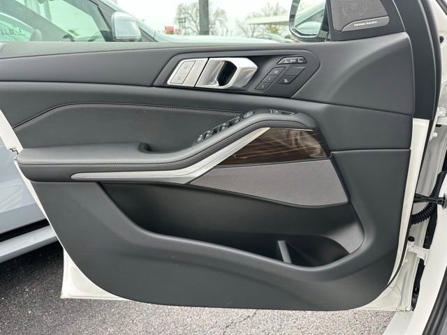 New 2026 BMW X7 xDrive40i image 27