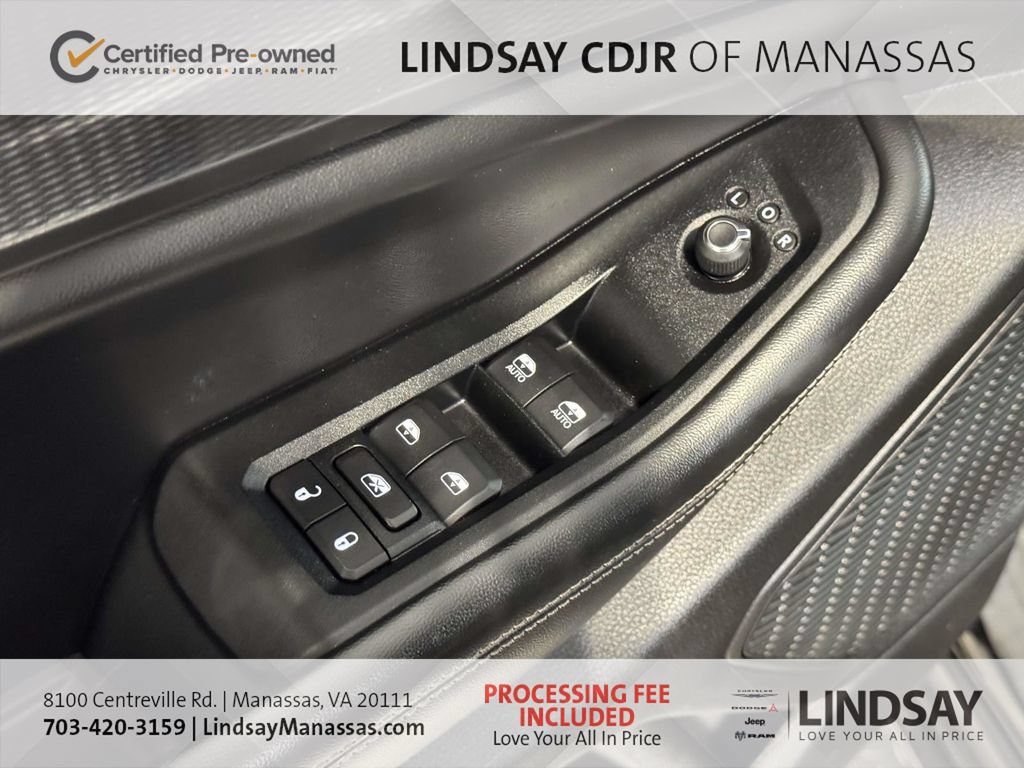 Used 2023 Jeep Grand Cherokee Laredo w/ Luxury Tech Group I AWD/4WD image 30