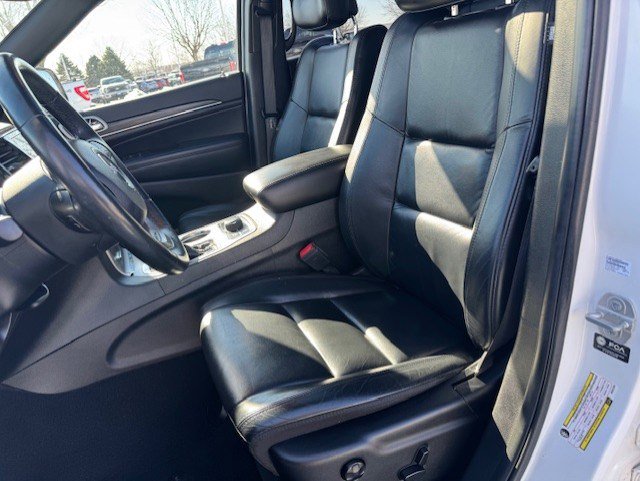 Used 2021 Jeep Grand Cherokee Limited AWD/4WD image 12