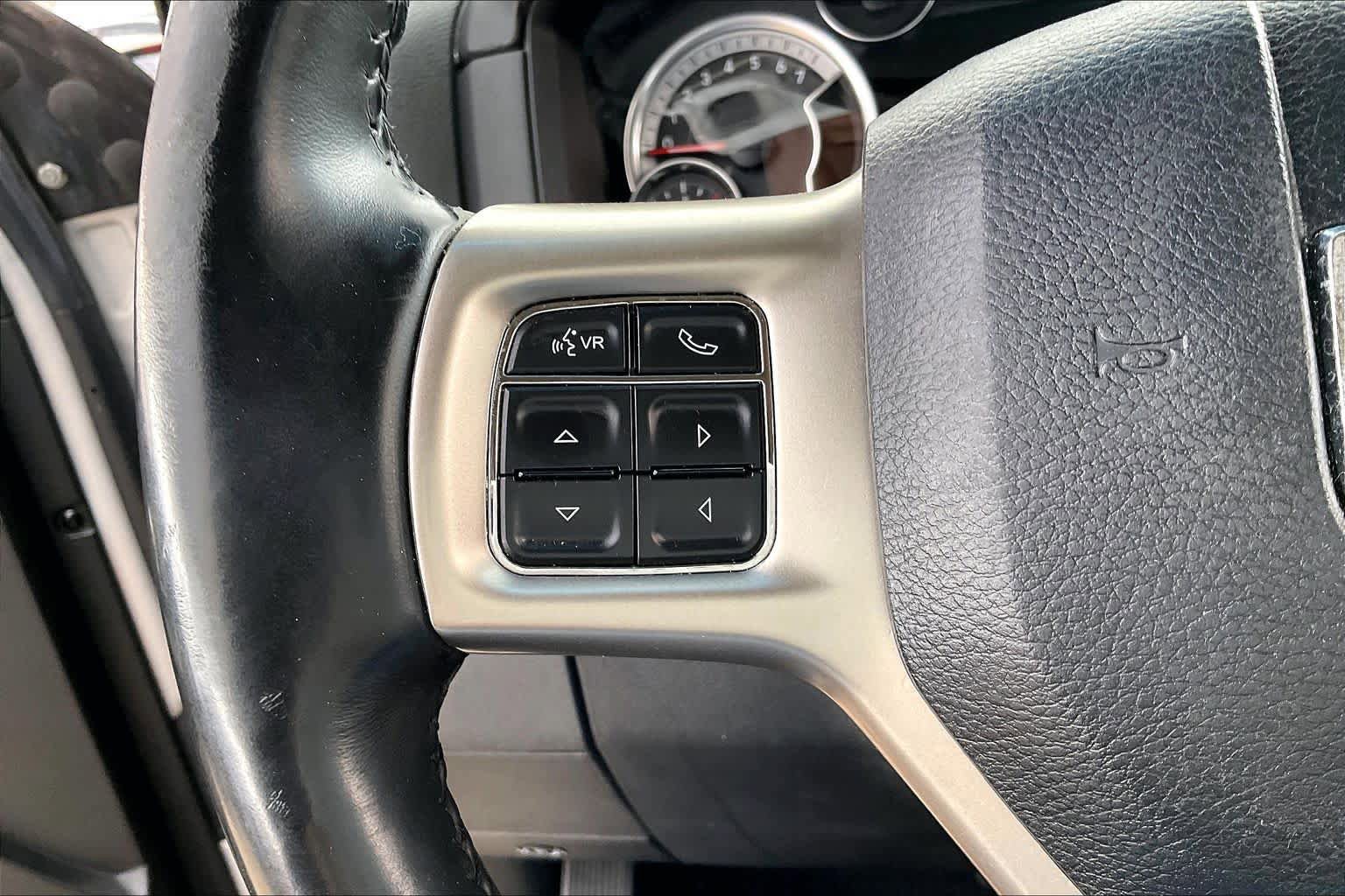 Used 2014 RAM 1500 Laramie w/ Convenience Group AWD/4WD image 23