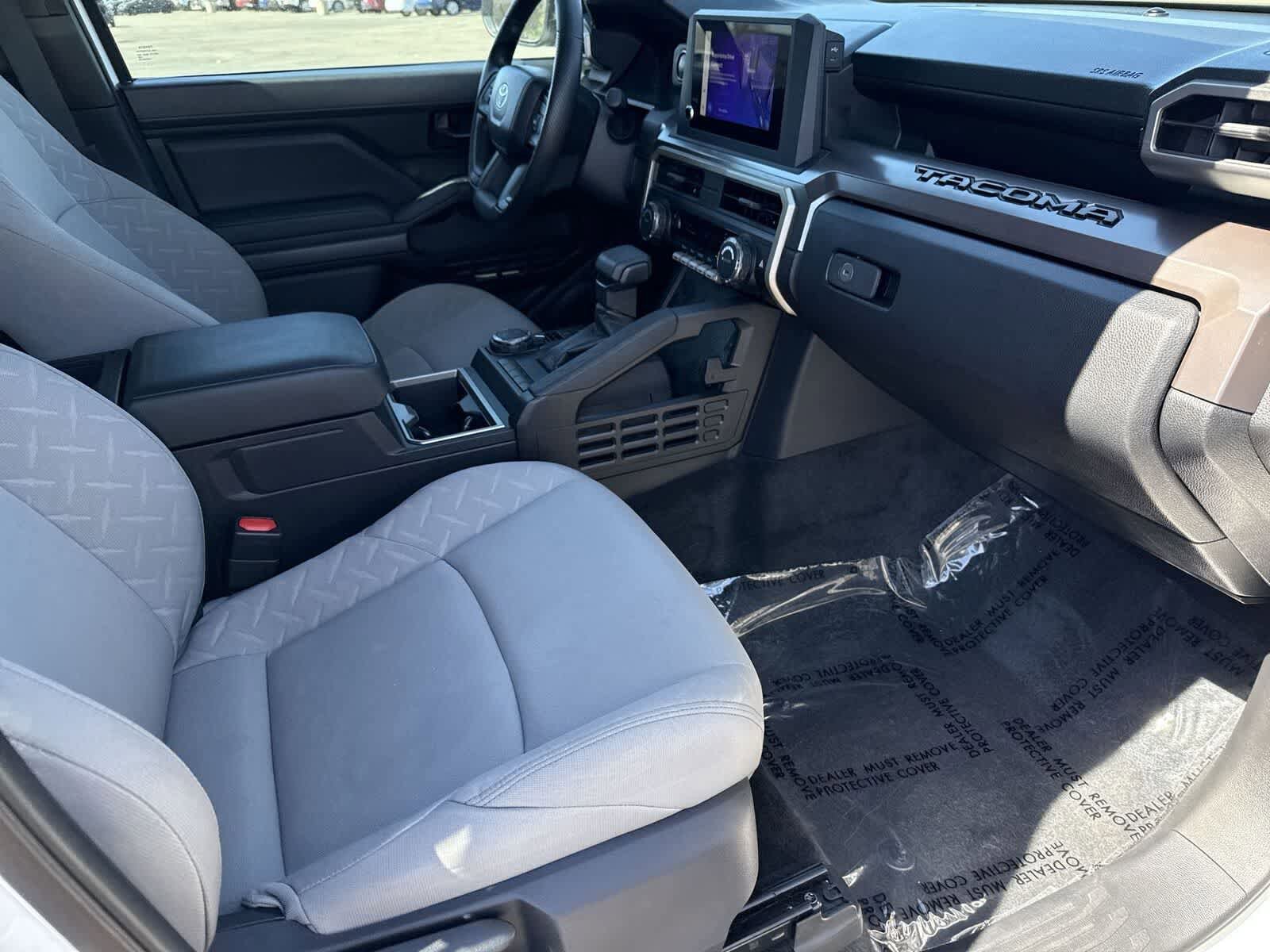 Certified 2024 Toyota Tacoma SR5 AWD/4WD image 11