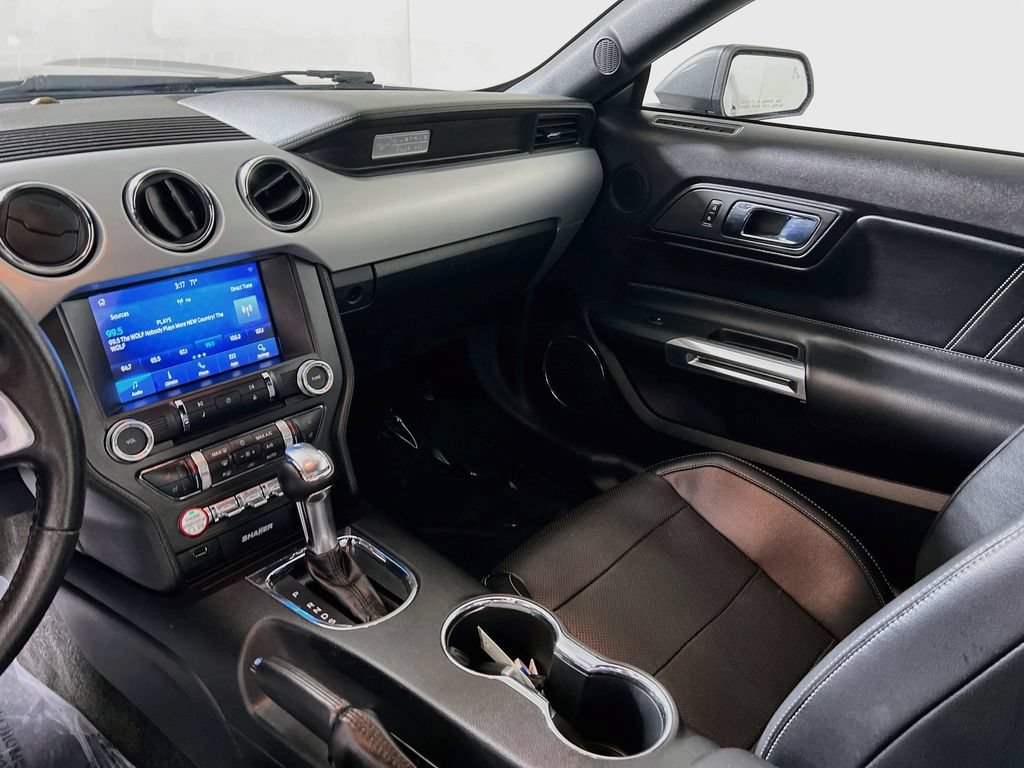 Used 2016 Ford Mustang GT Premium w/ Equipment Group 401A RWD image 19