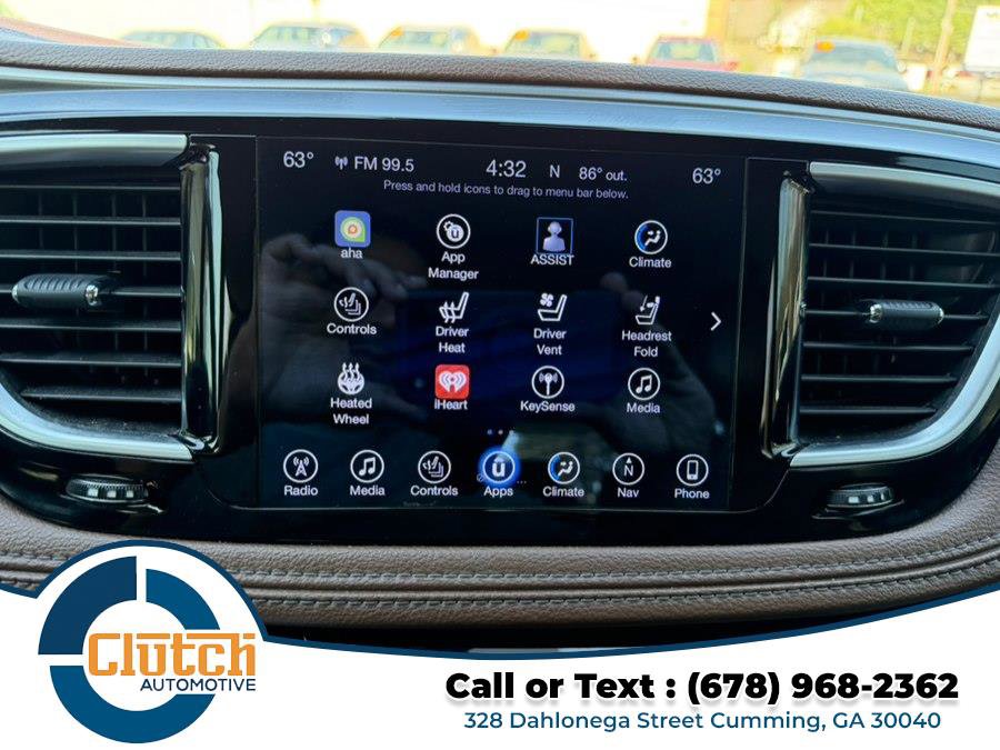 Used 2017 Chrysler Pacifica Limited w/ UConnect Theater Package image 26