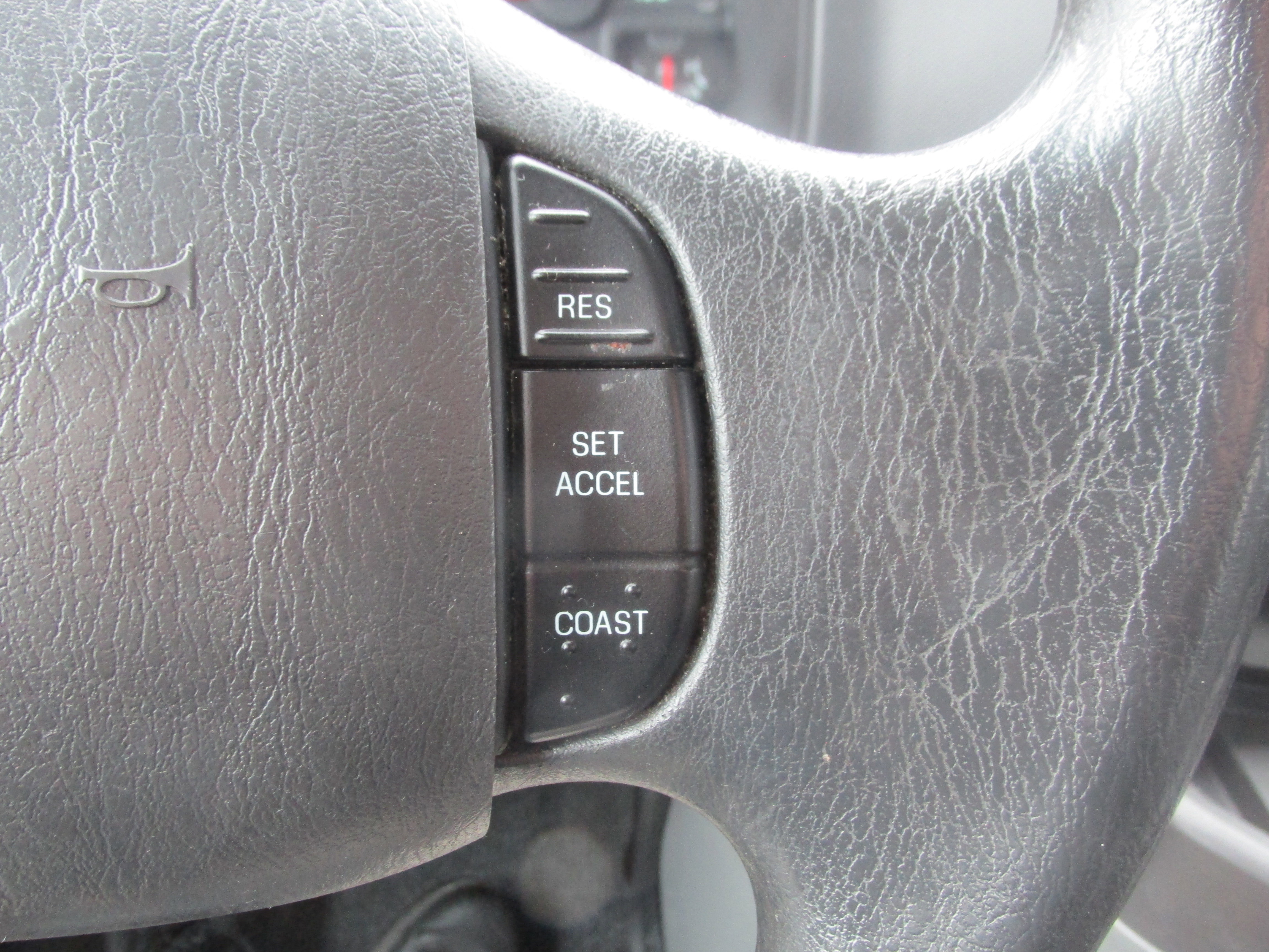 Used 2011 Ford E-150 and Econoline 150 XL image 25