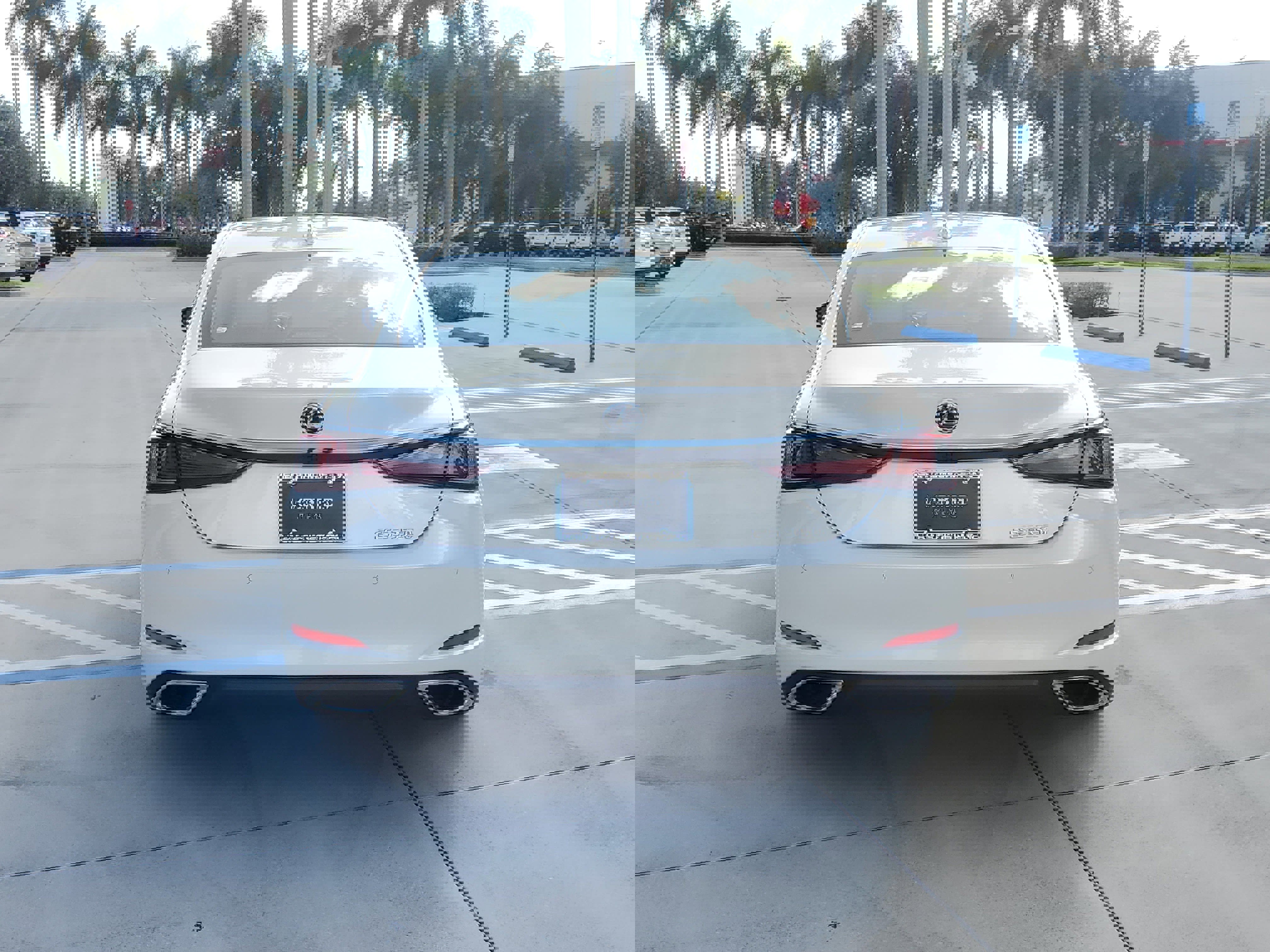 Certified 2025 Lexus ES 350 w/ Premium Package image 10