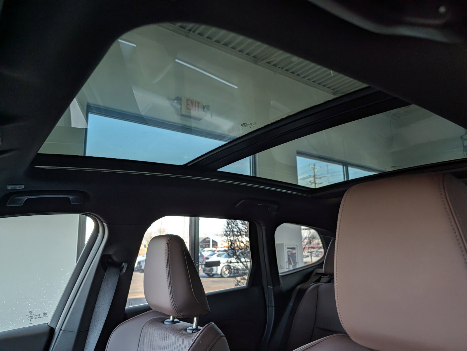 Used 2025 BMW X1 xDrive28i w/ Premium Package image 11