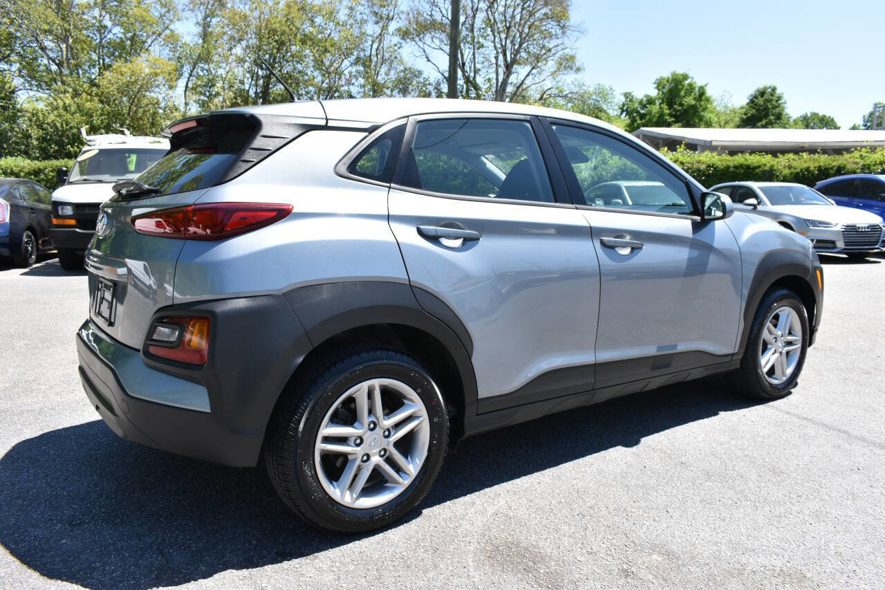 Used 2021 Hyundai Kona SE FWD image 3