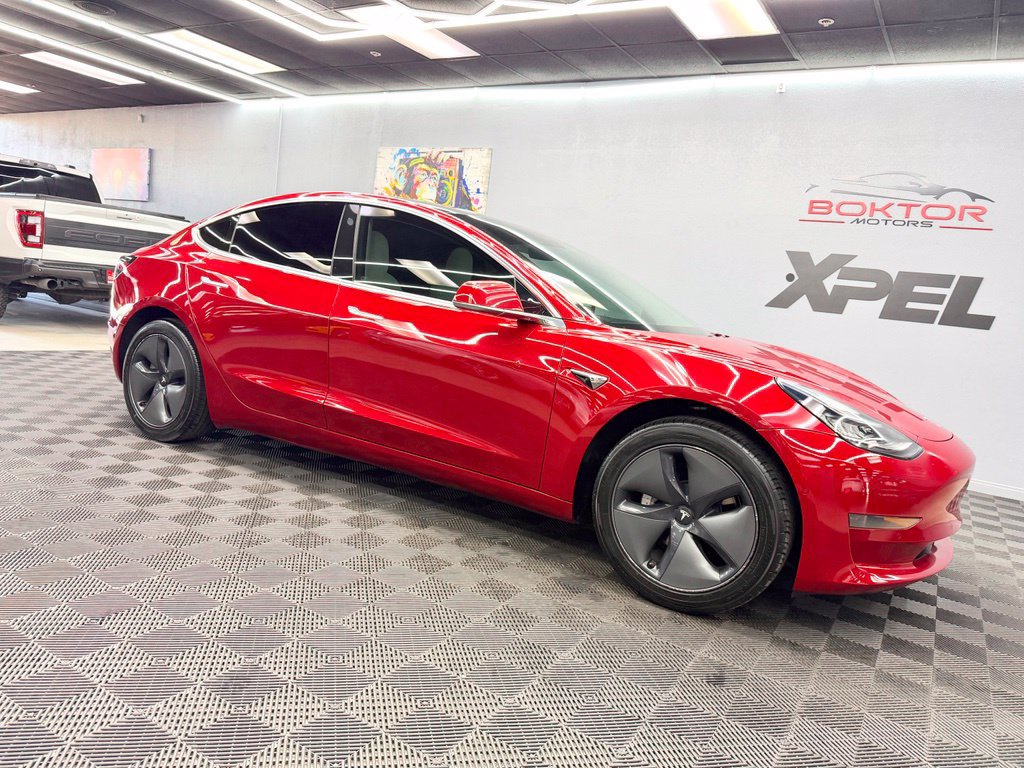 Used 2019 Tesla Model 3 Standard Range RWD image 2