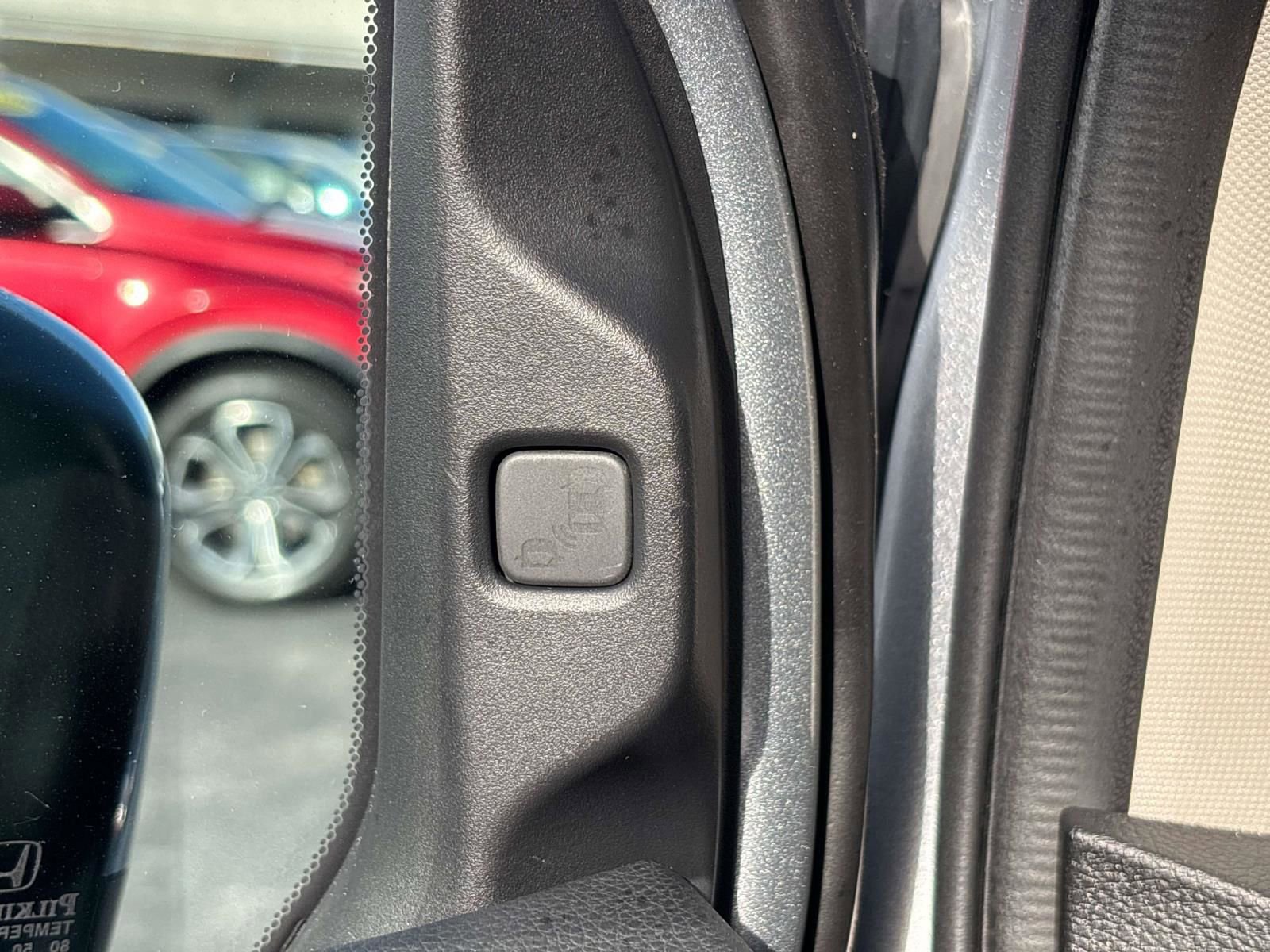 Certified 2026 Honda Odyssey EX-L image 32